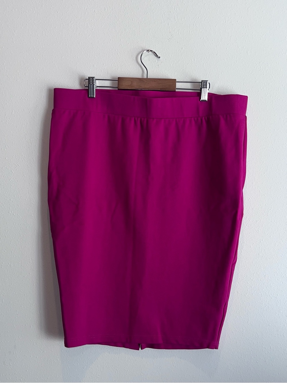 Torrid Fuchsia Pink Magenta Luxe Ponte Pencil Skirt Plus Size 1 1X Chic Office